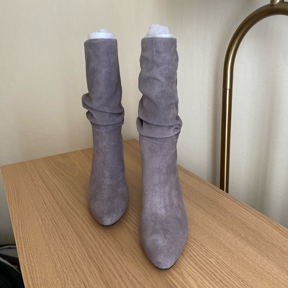 Banana Republic Suede Slouchy Boot (6) - Picture 5 of 8